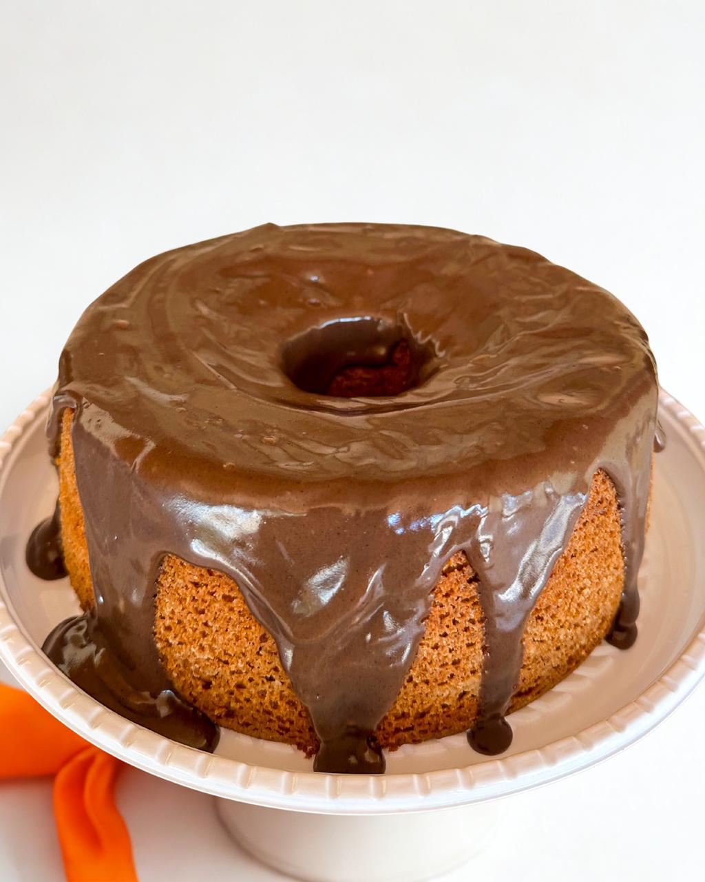 Bolo de Cenoura com Cobertura Tradicional - G