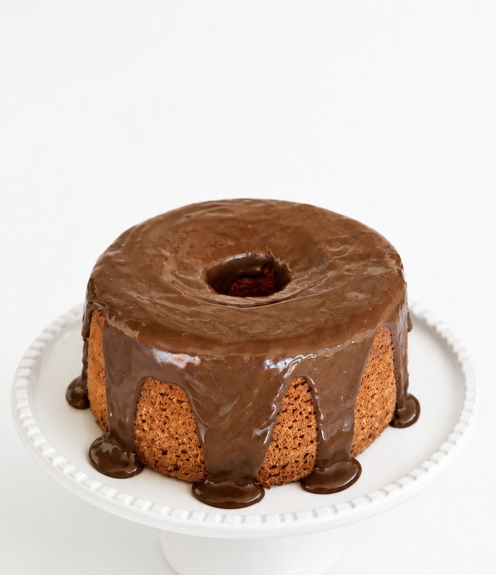 Bolo de Cenoura com Cobertura Tradicional - P